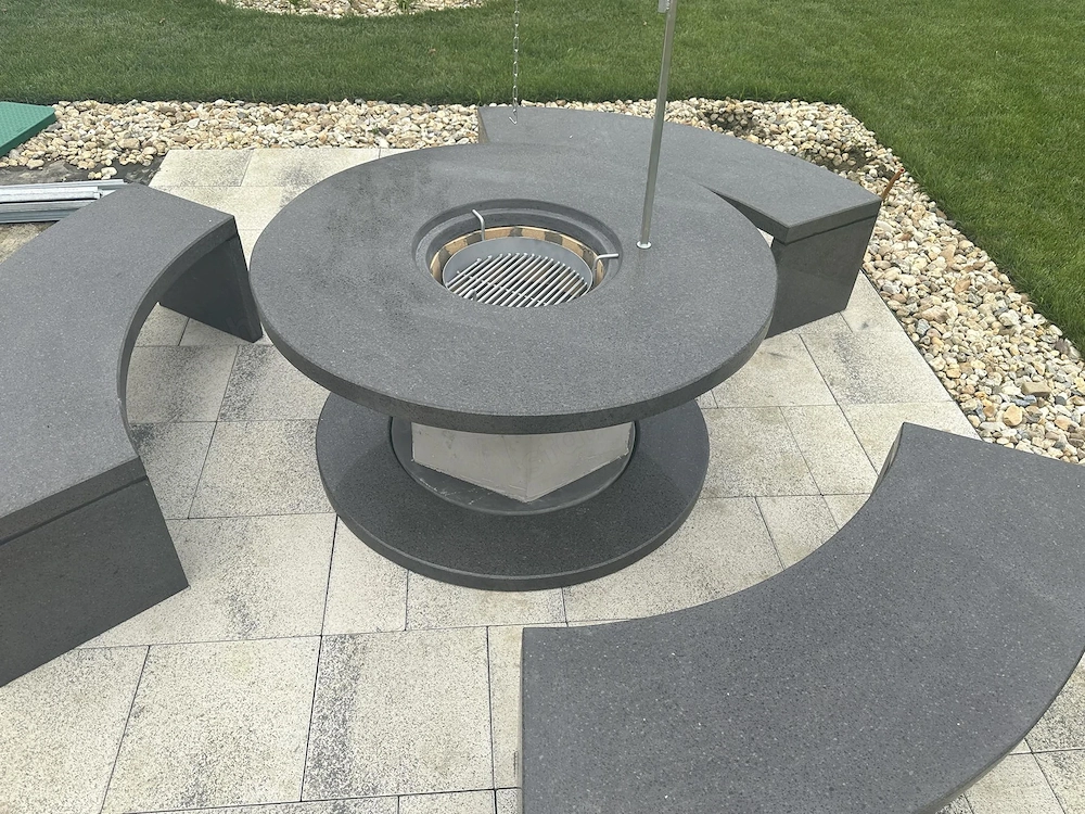 Rendelhető egyedi műkő szalonnasütő a gyártótól