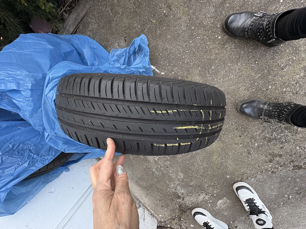 Gumik elvihetők olcsón helyhiány miatt gyere és vidd 22. kerület