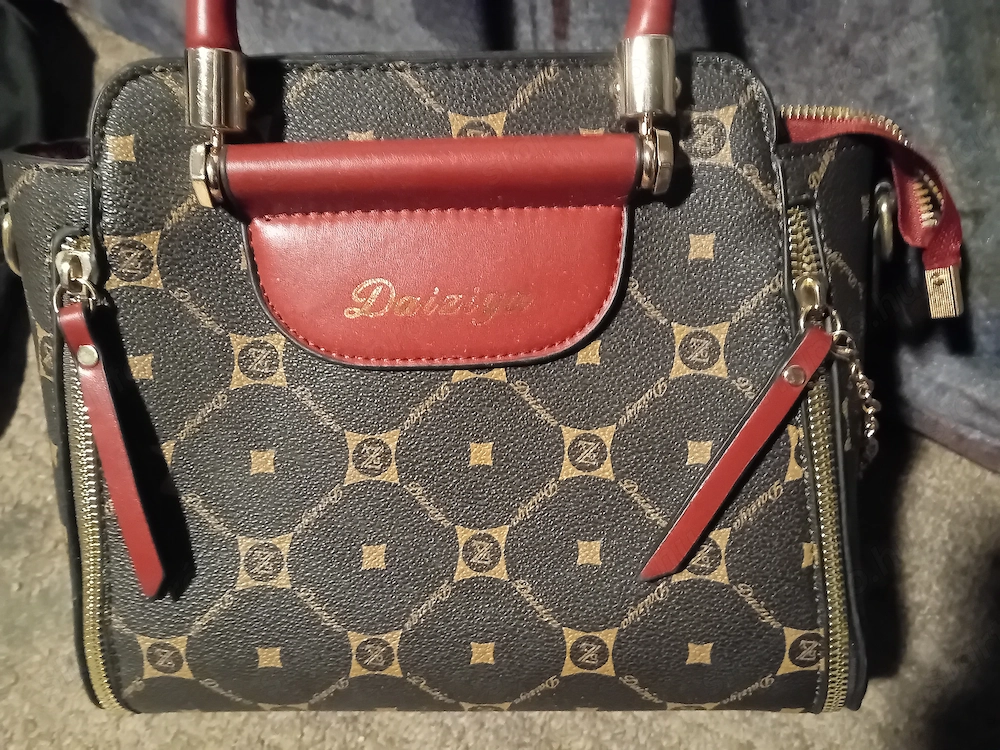 Elado női kézi táska