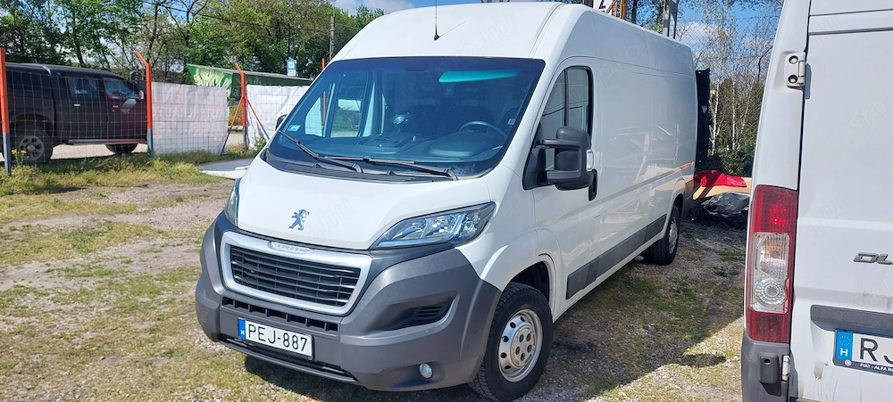 Bérelhető L3h2 13m3  Boxerek