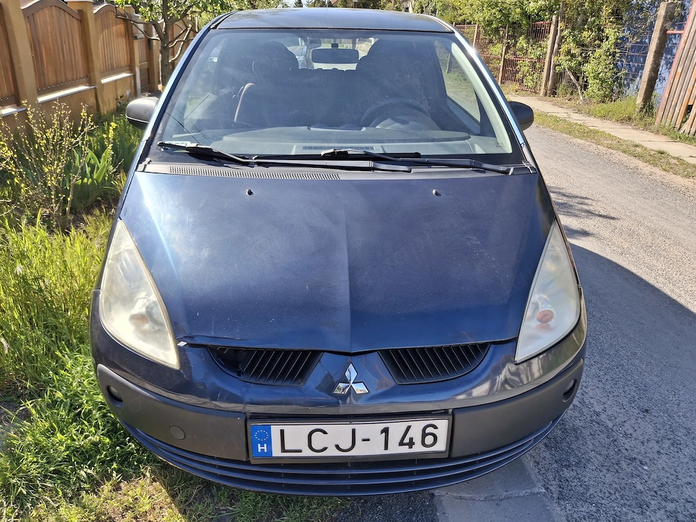 Sötétkék Mitsubishi Colt 1.1 Inform AC eladó