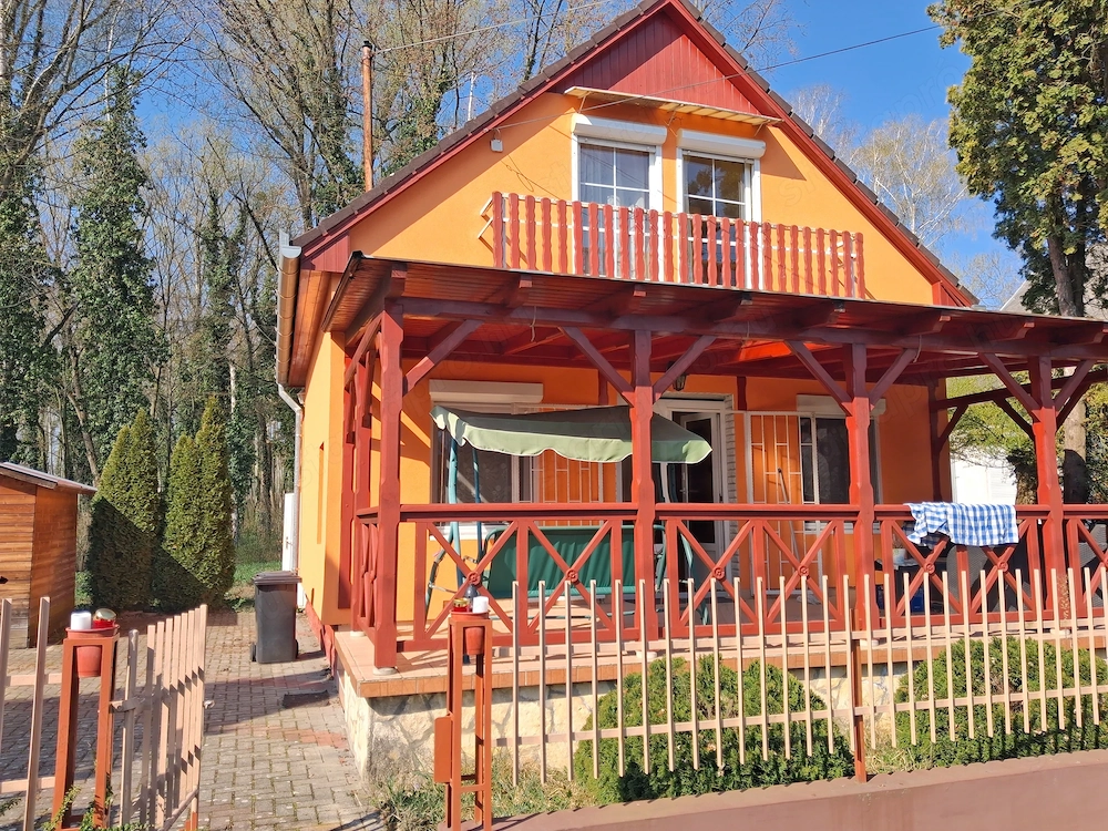 Dombóvár Gunarasfürdő eladó kertes ház 