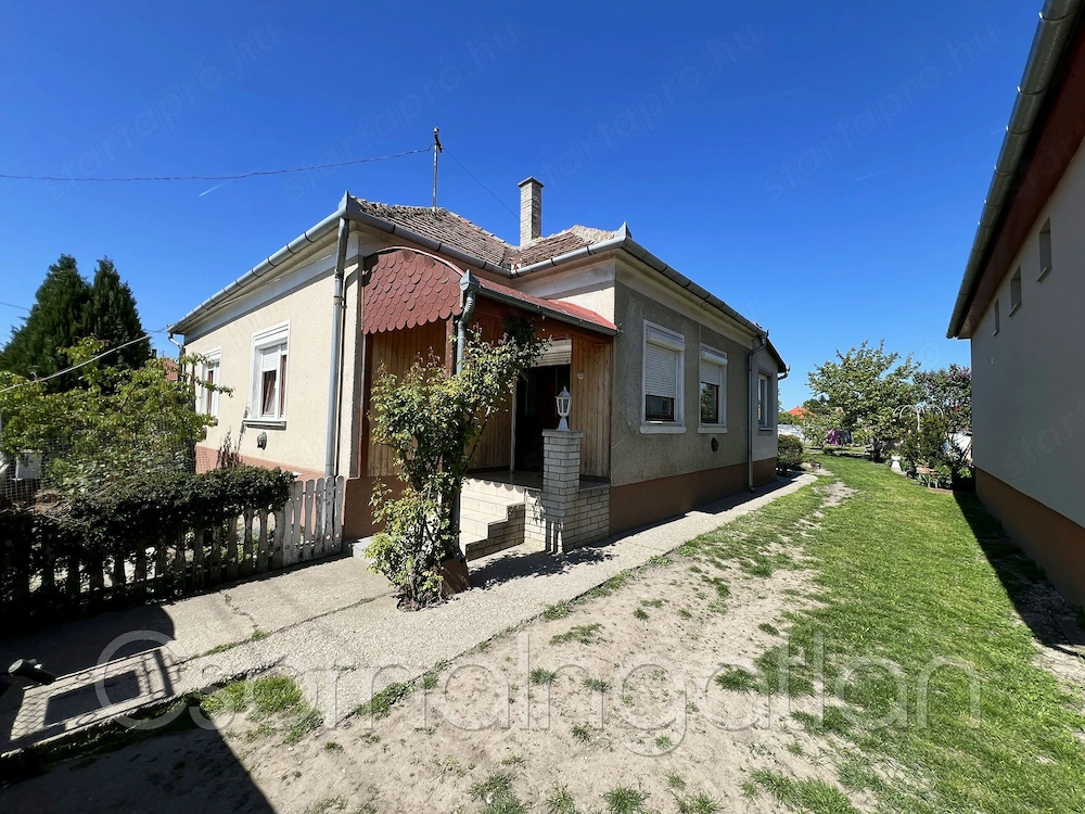 Bősárkány - 2 szoba nappalis családi ház eladó