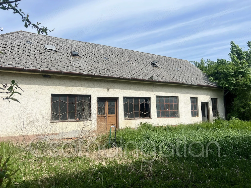 Markotabödöge - akár két lakrészes családi ház eladó