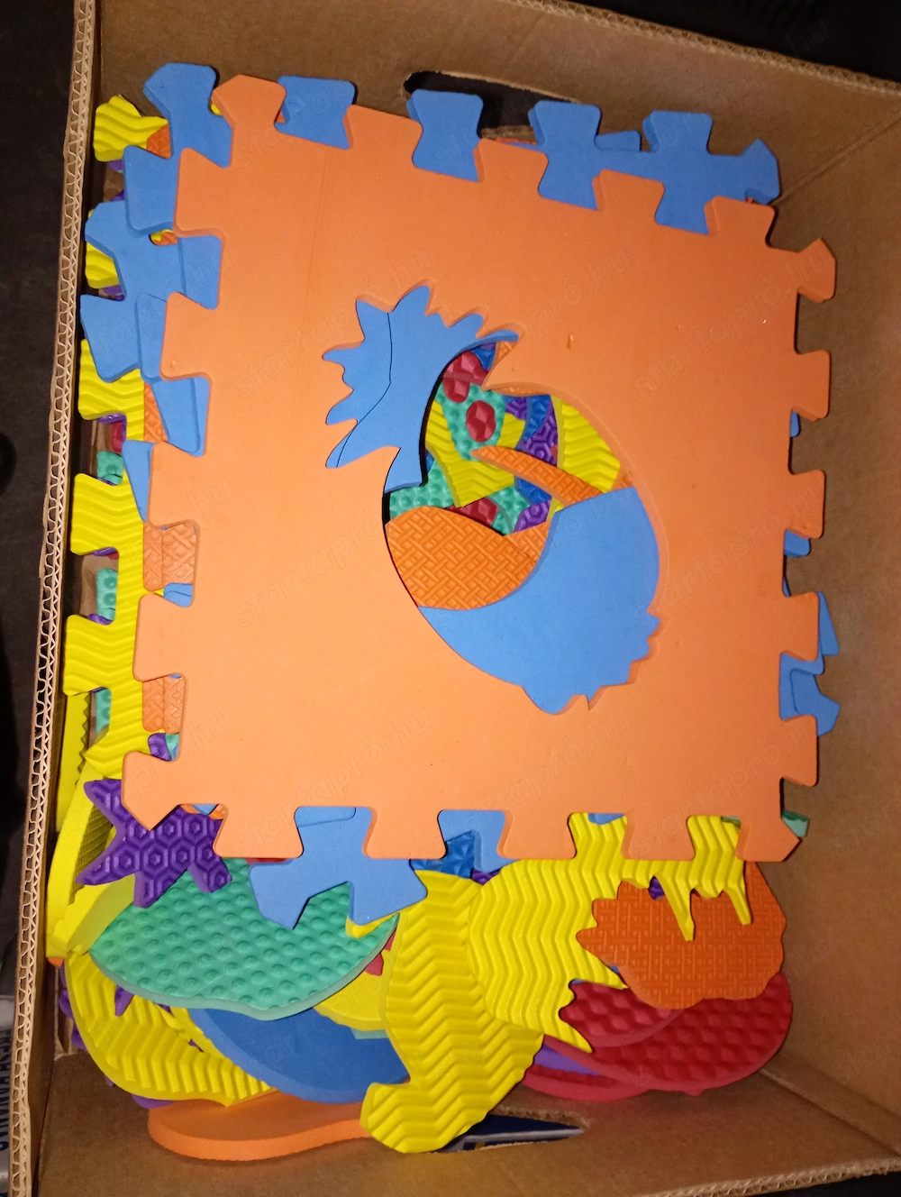 18db Színes habszivacs puzzle darabok, játszószőnyeg készítésére  5000ft óbuda   szem
