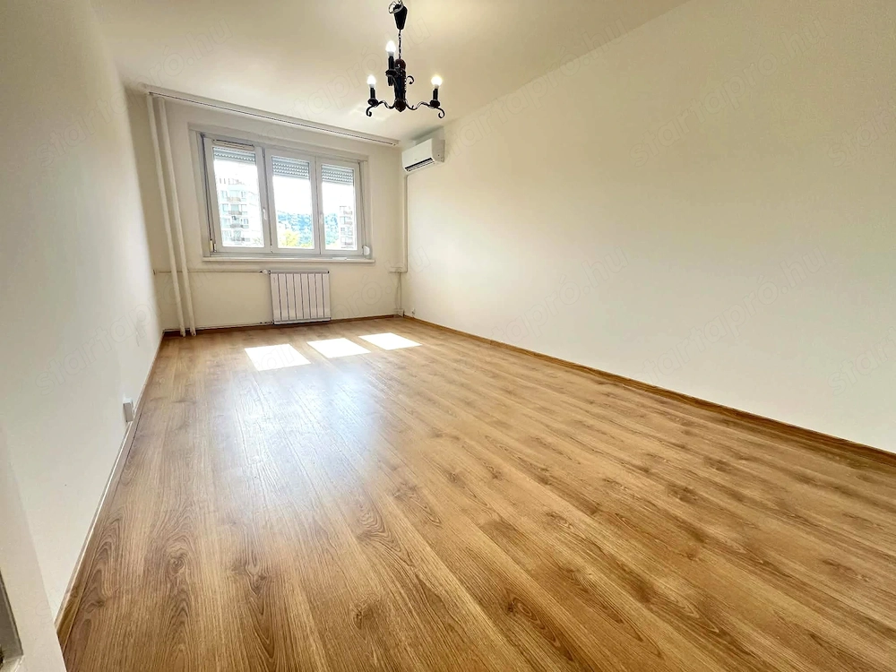 Tulajdonostól eladó Vörösvári út elején 2 szobás, világoskonyhás, klímás, jó állapotú lakás