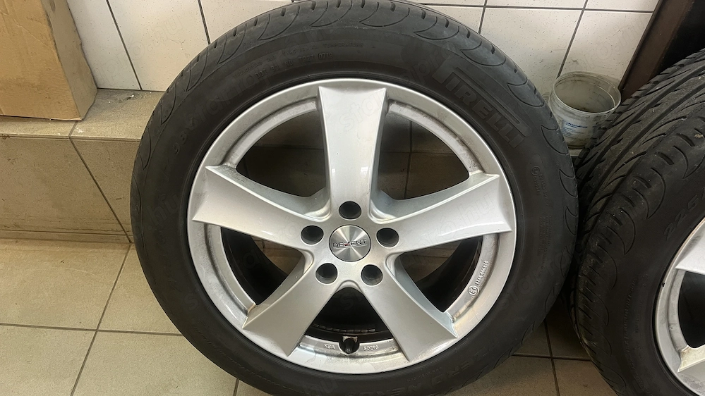 17x7j Dezent felni gumival