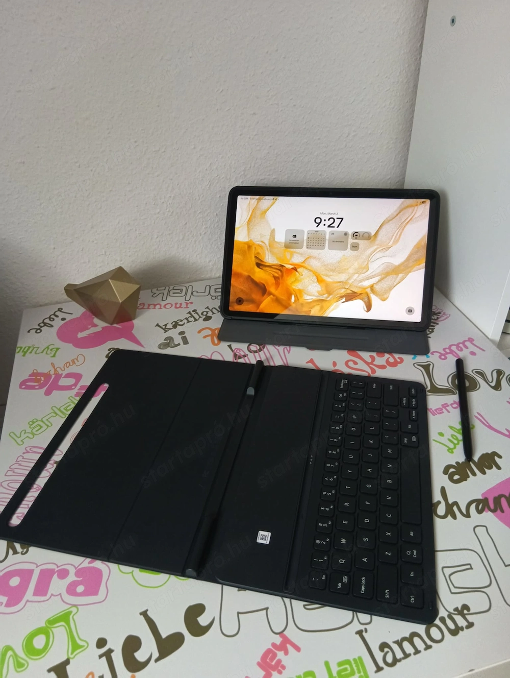 Galaxy Tab S8 5G Kártyafüggetlen 128 GB, billentyűzettel