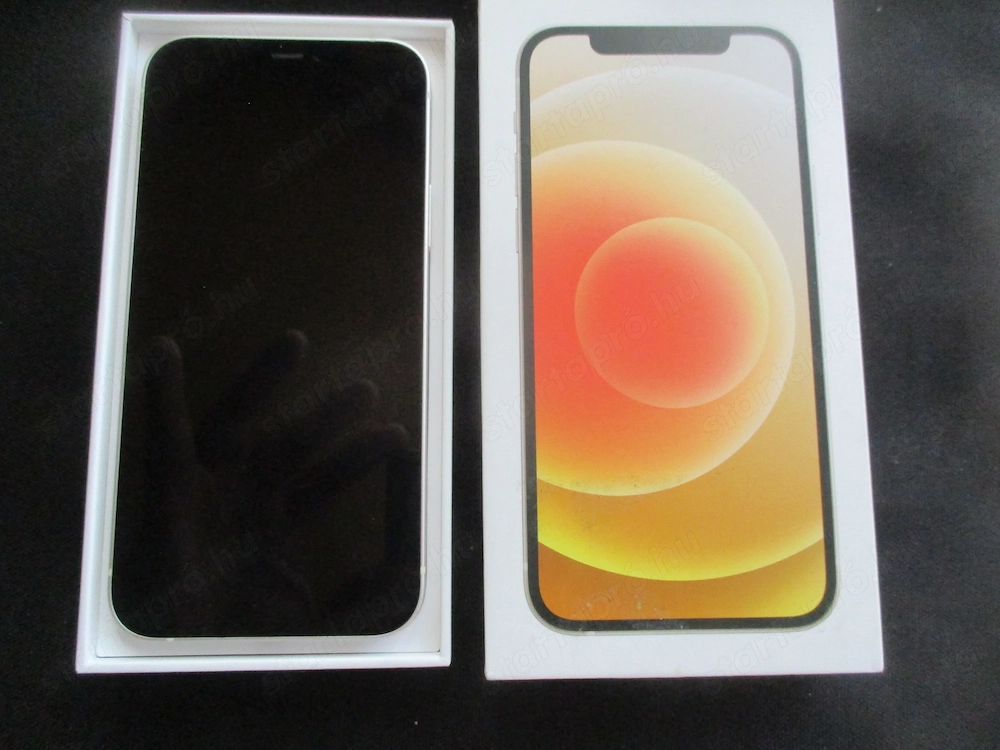 iPhone 12, 64 GB kártyafüggetlen, fehér szép állapotban eladó.