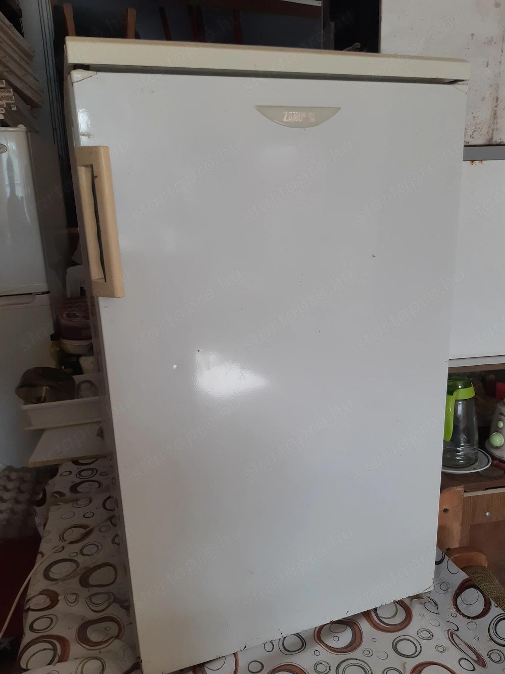 Zanussi ZRt12VB 160 19L-es hűtőgép kis fagyasztóval működő