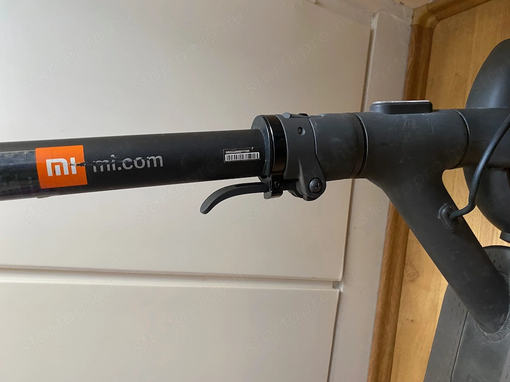 Xiaomi Mi Electric Essential roller
