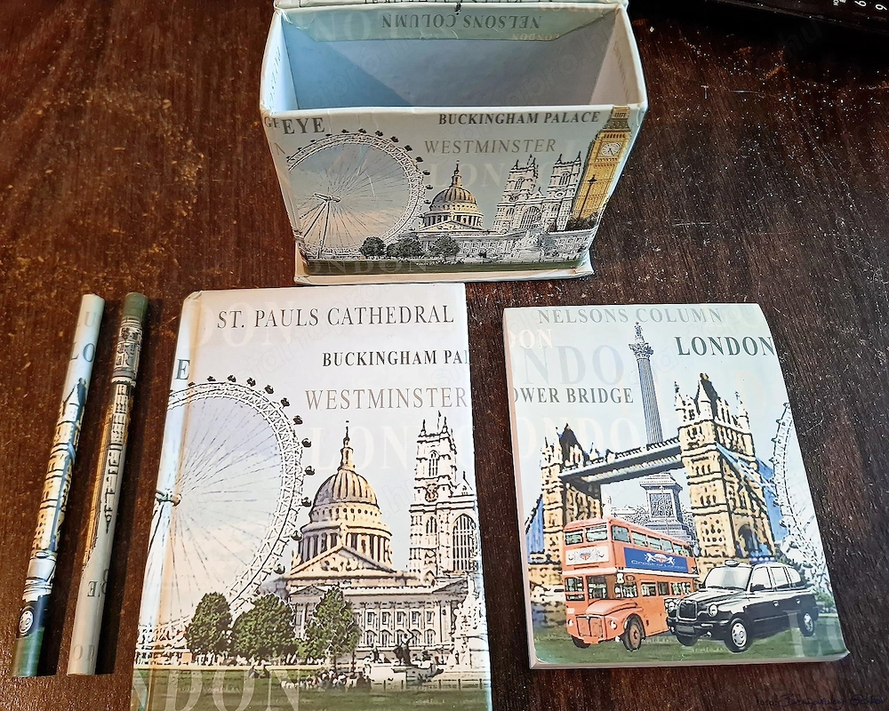 Jegyzetfüzetek, emlékek Londonból készlet, eladó
