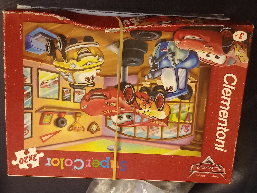 2 féle kirakos puzzle Clementoni és egy másik 5000ft óbuda 20. századi zene 700 darabos kirakós játé
