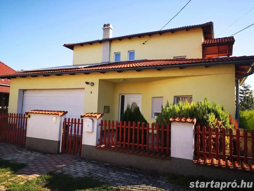 Kiadó exluzív családiház Dunaújvárosban!