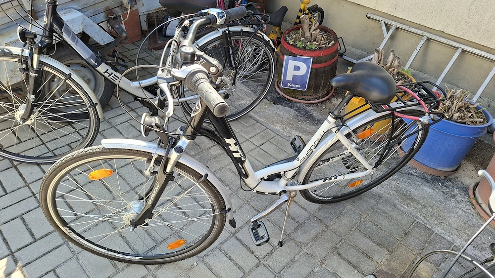Eladó bérelhető kerékpár 