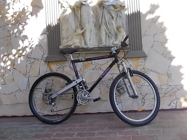 Eladó Trek Supsension 9200 Kerékpár.
