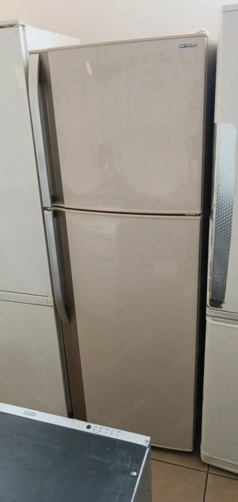 Használt Sharp SJ-420N-BE felülfagyasztós hűtőszekrény [H17760]
