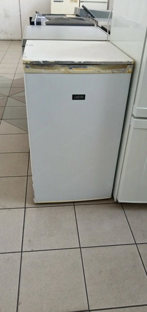 Használt Zanussi ZFG06400WA Fagyasztószekrény [KH317] 1 hónap garanciával
