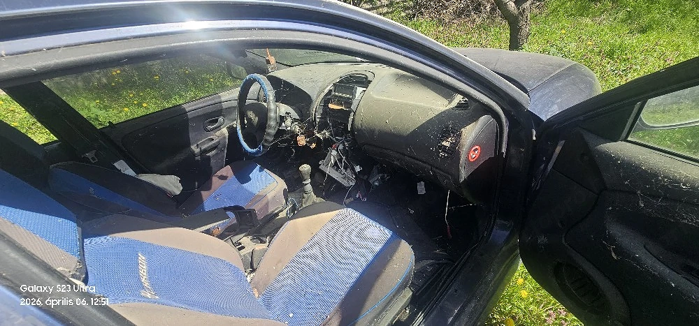 Mitsubitsu carisma 1.6 alkatrésznek 