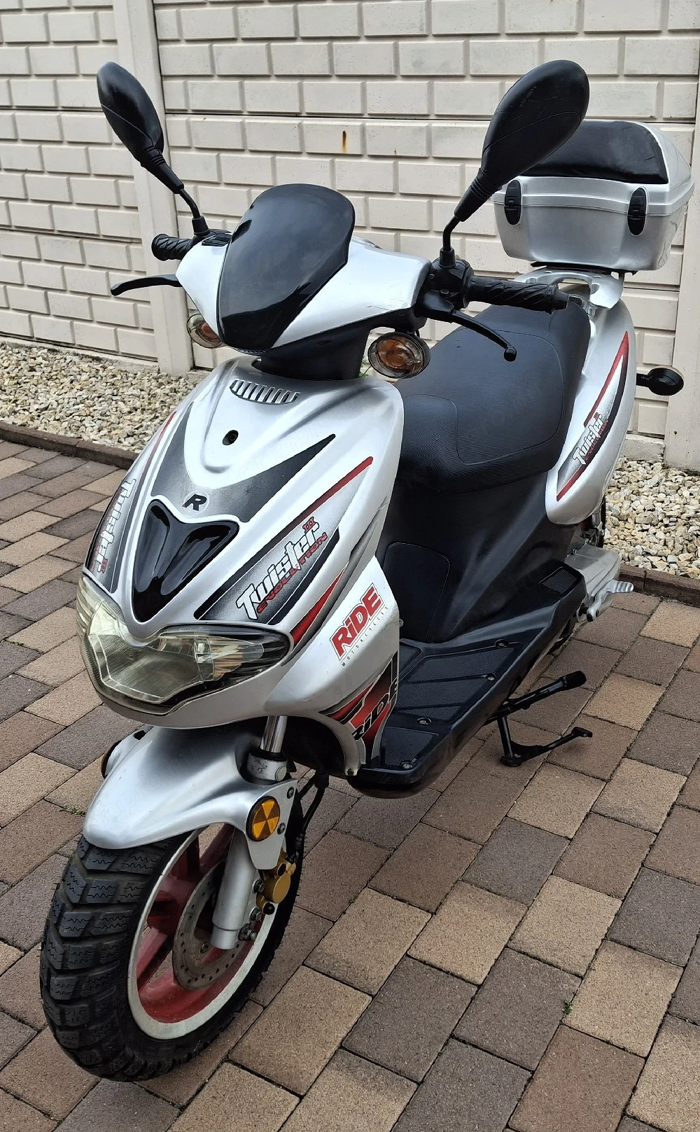 Generic Ride Twister 50 Újszerű 8000km