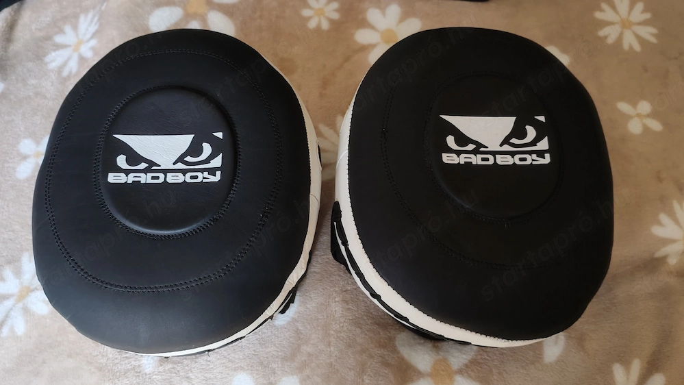 BadBoy air pad pontkesztyűk