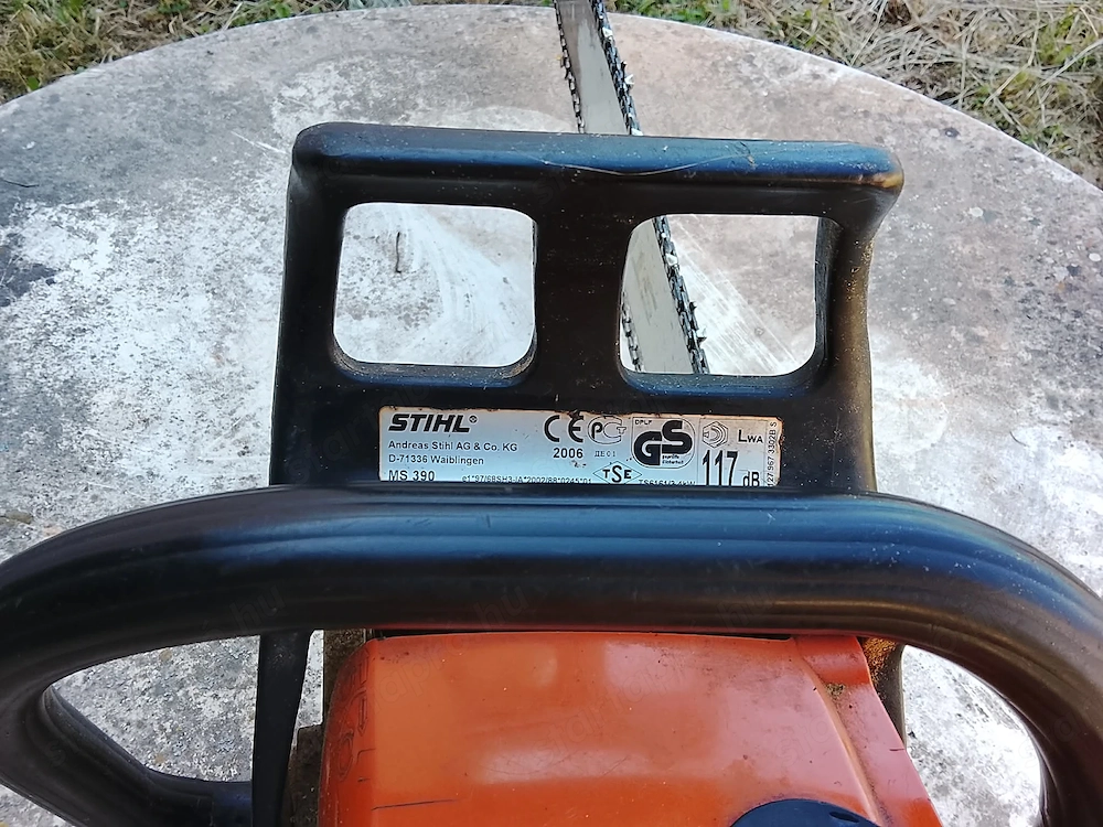 Üdvözlet ! Eladó, STIHL 390-es láncfűrész. 