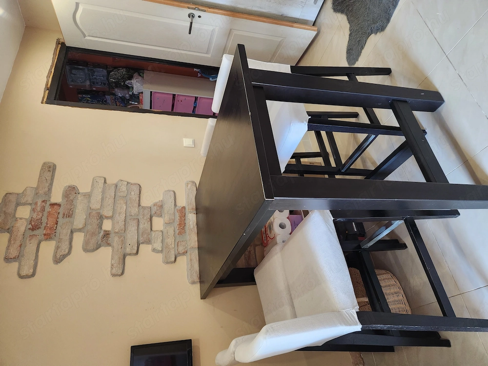 Ikea bárasztal székekkel