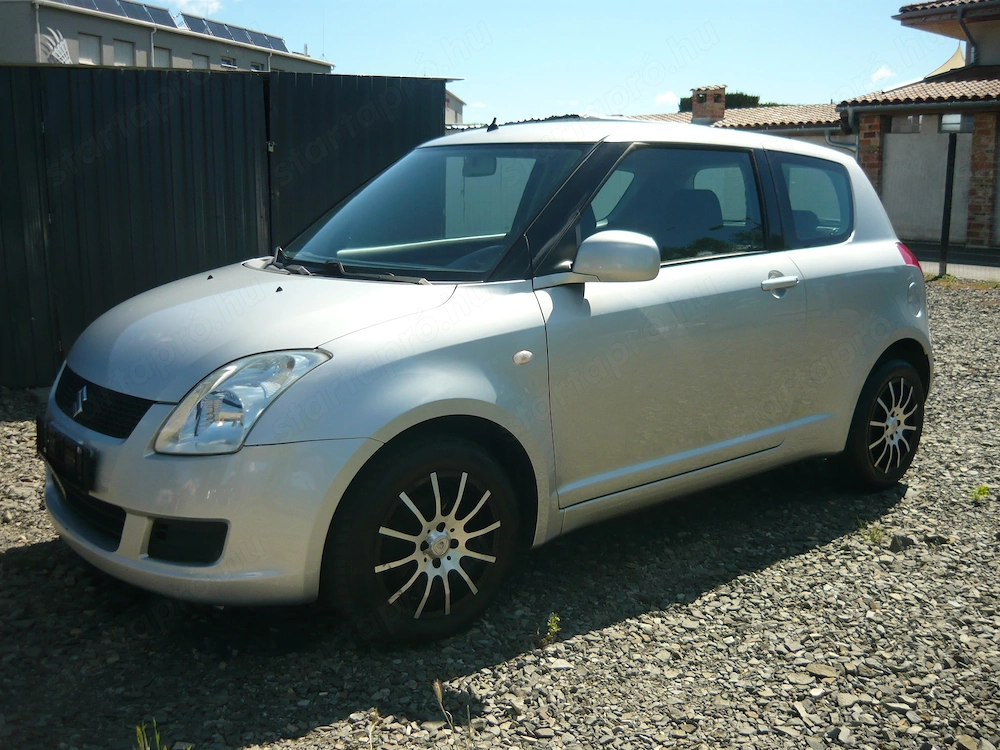 Suzuki swift 1.3 glx ac