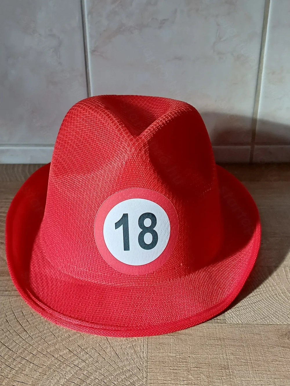 18. születésnapra sebességkorlátozó party kalap eladó, ÚJ!