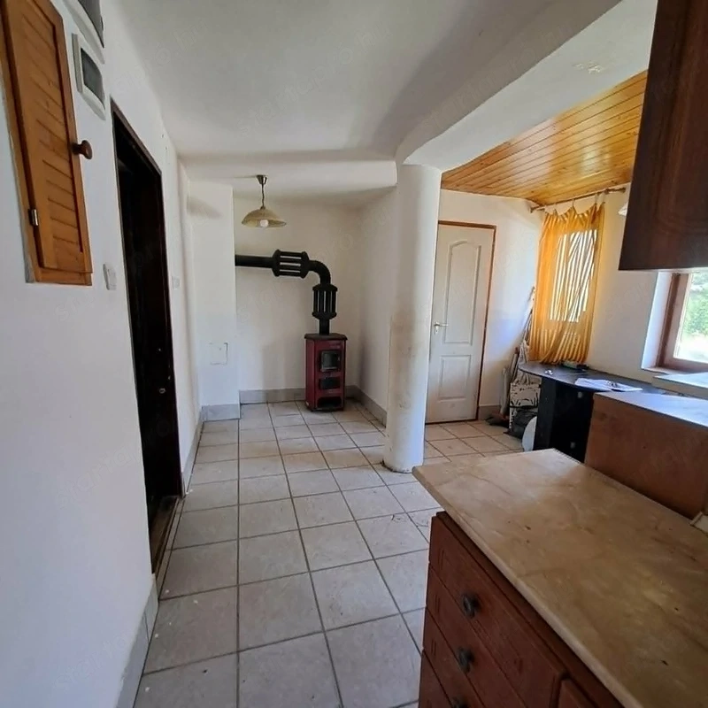  Nyáregyháza- Felsőn 63 m2-es, 2 szobás családi ház, 1800 m2 telekkel