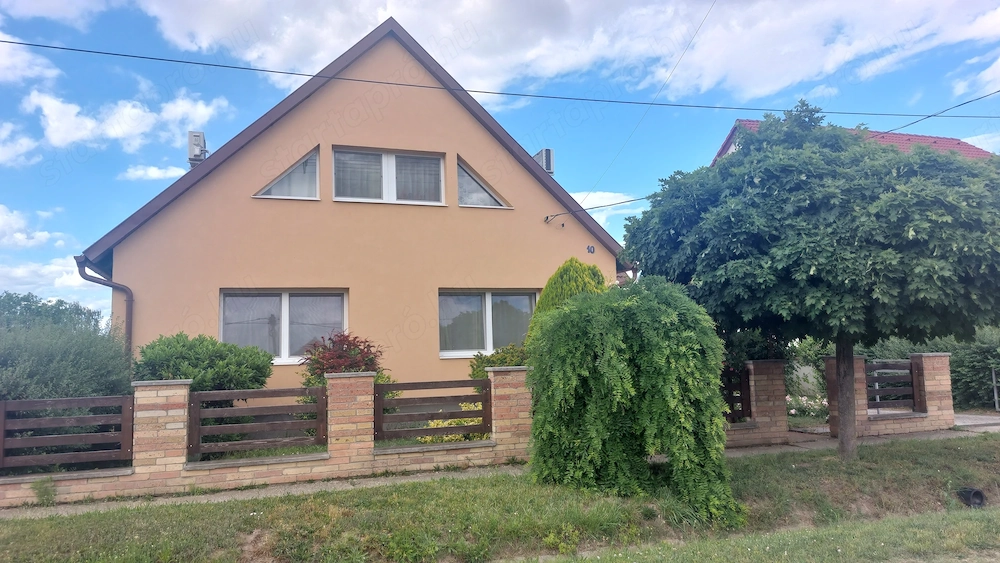 Nádasdladányban családi ház eladó