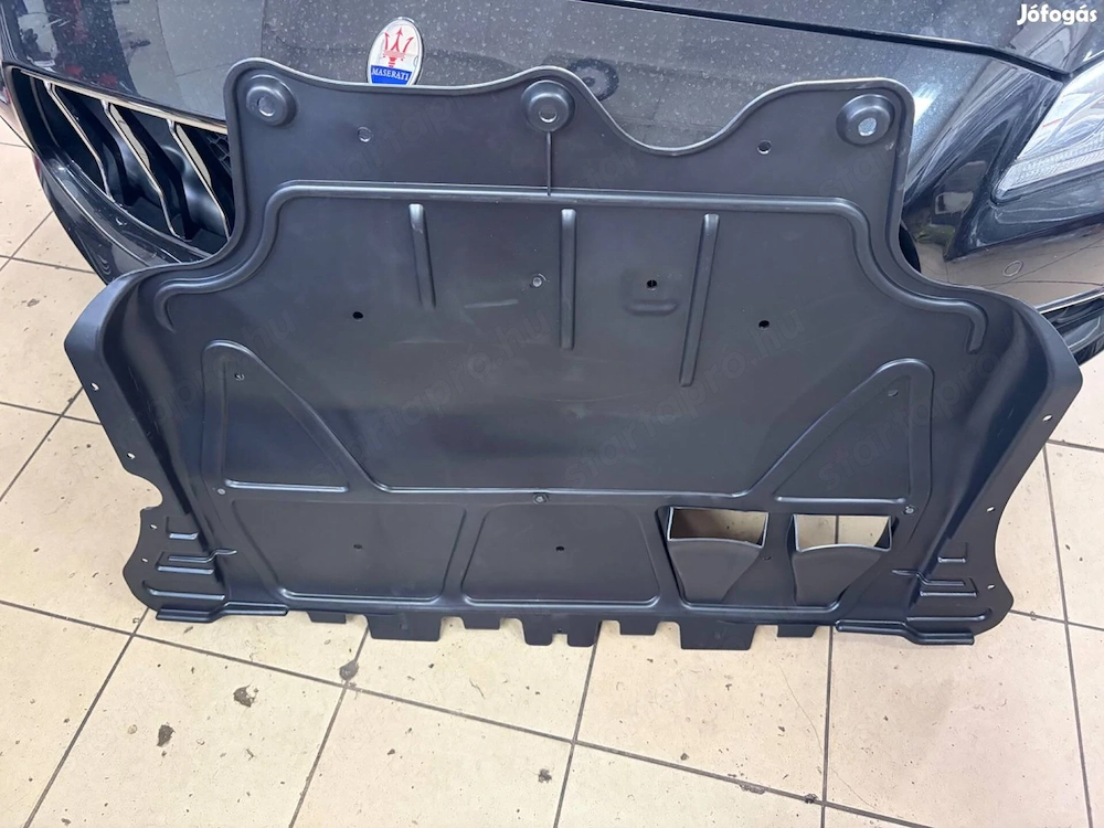 Volkswagen Golf VII motor alján lévő motor burkolat új
