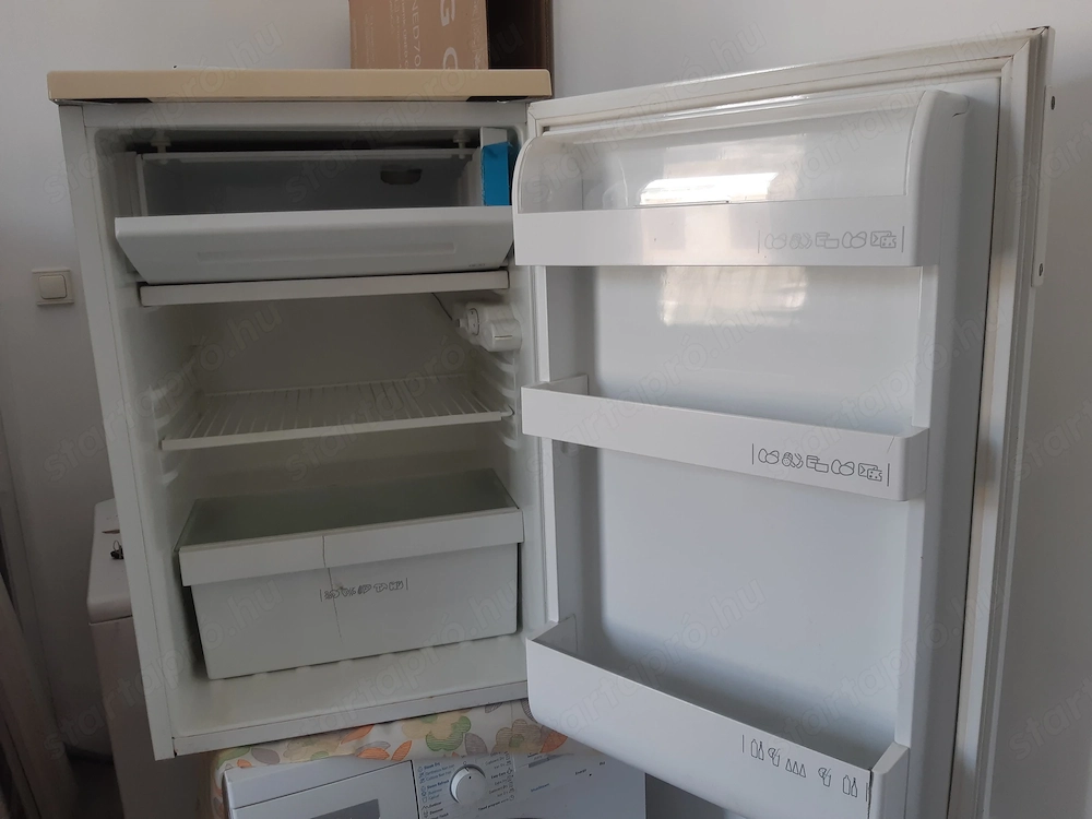 Zanussi LEHEL ZF1602 160 19L-es hűtőgép kis fagyasztóval működő