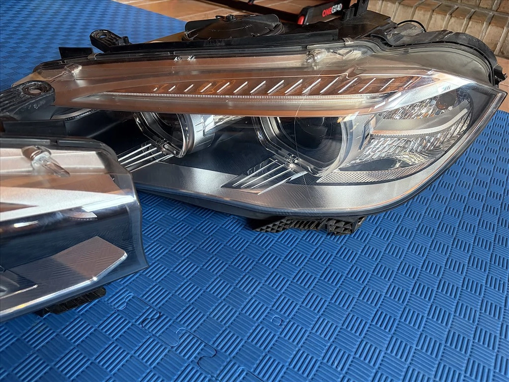 BMW X5 F15 X6 F16 Led Fényszórók 7 290 054 , 7 290 053 jobbos balos hibátlan elektronikákkal ár db