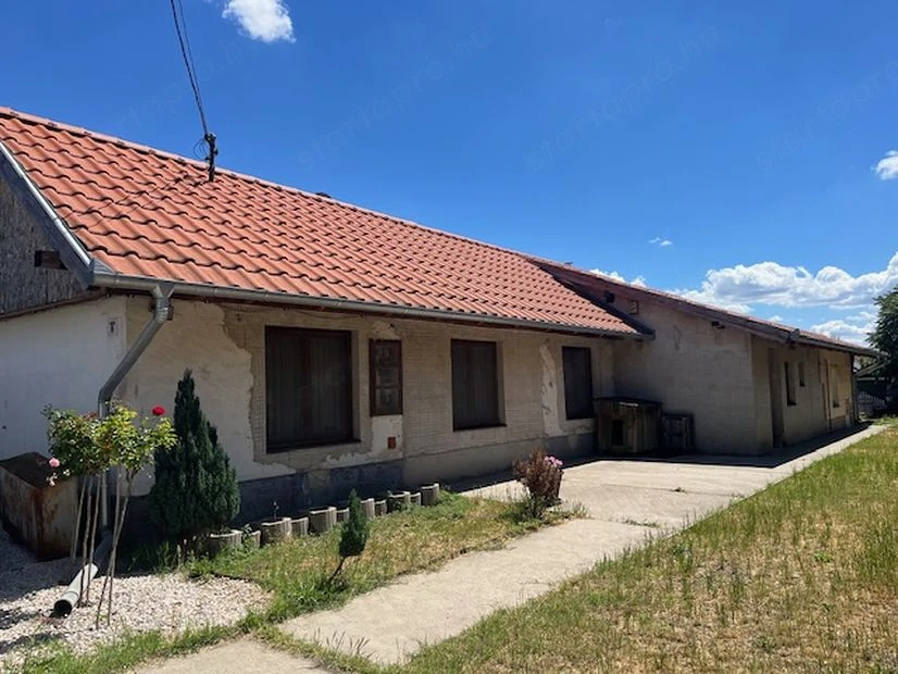 4 bed · 120m² · Ház