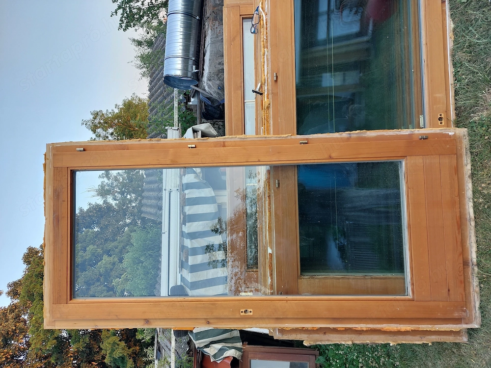 Fa nyiló  erkély ajtó 2 réteg hőszigetelt üveg  sima sz; 99 x 221 5 db, disz osztott 98 x 215 3 db, 