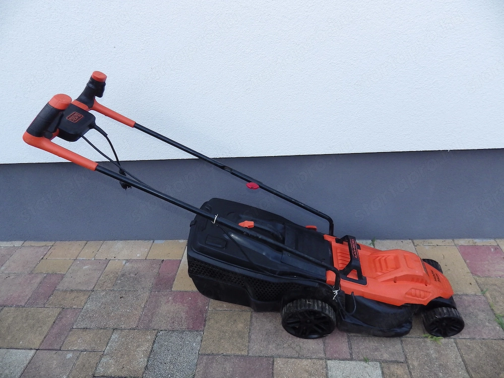Black & Decker 34cm fűnyíró 1400W  Siófok 