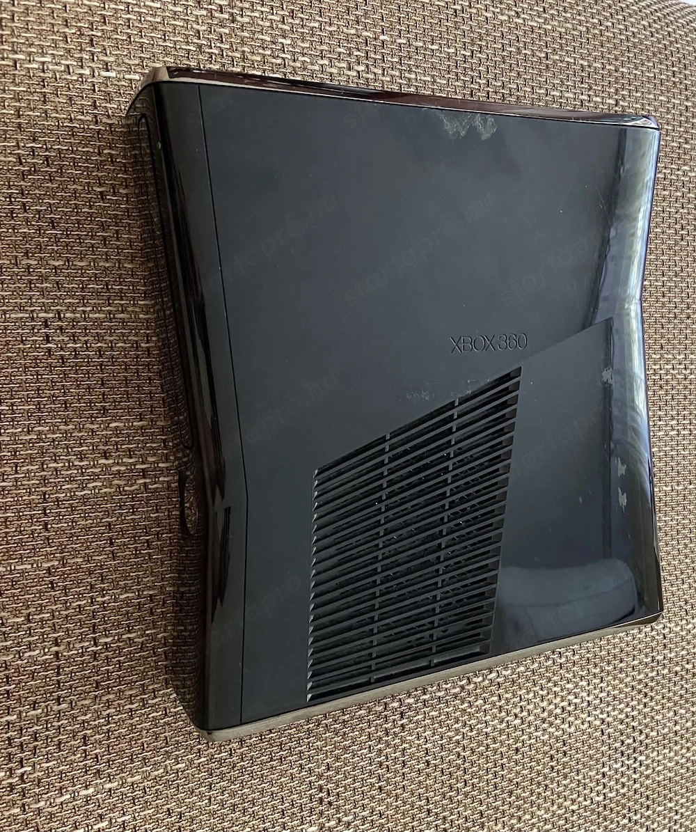 Eladó hibás Xbox 360 Slim + eredeti tápegység