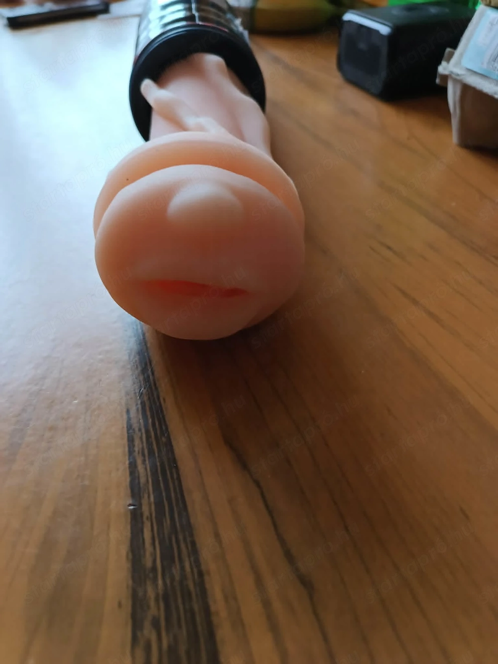 Elado.Száj alaku vadonat új.