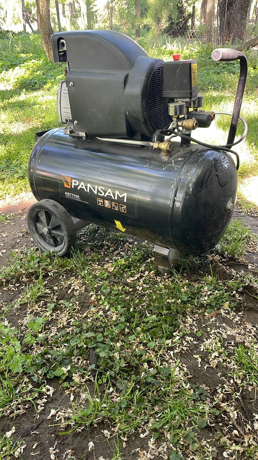 Pansam 50L olajkenéses kompresszor (1500W   8 bar)   Kiváló állapotban