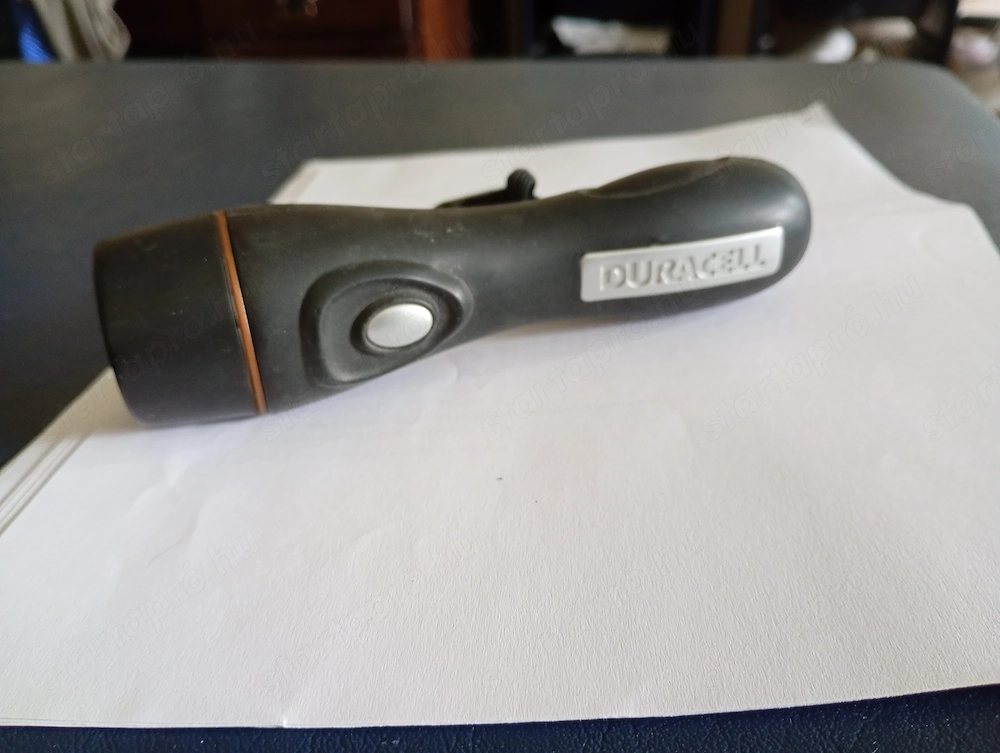 Duracell zseblámpa 2000ft óbuda személyesen óbudán lakcimemen  36 50 104 8272  Ez egy gumi bevonatta