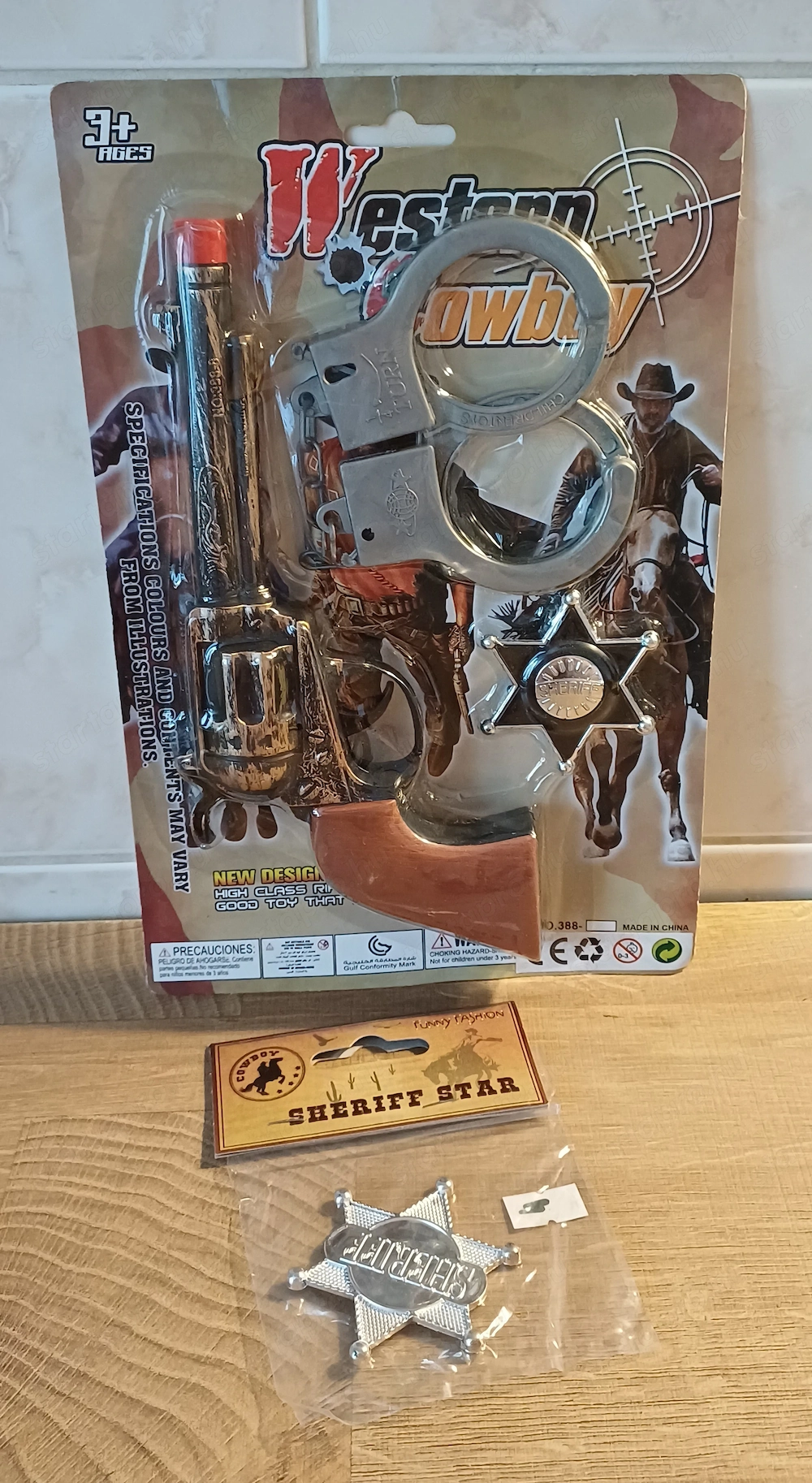 Western-Cowboy szett jelmez kiegészítő eladó, plusz ajándék sheriff csillaggal, ÚJ!