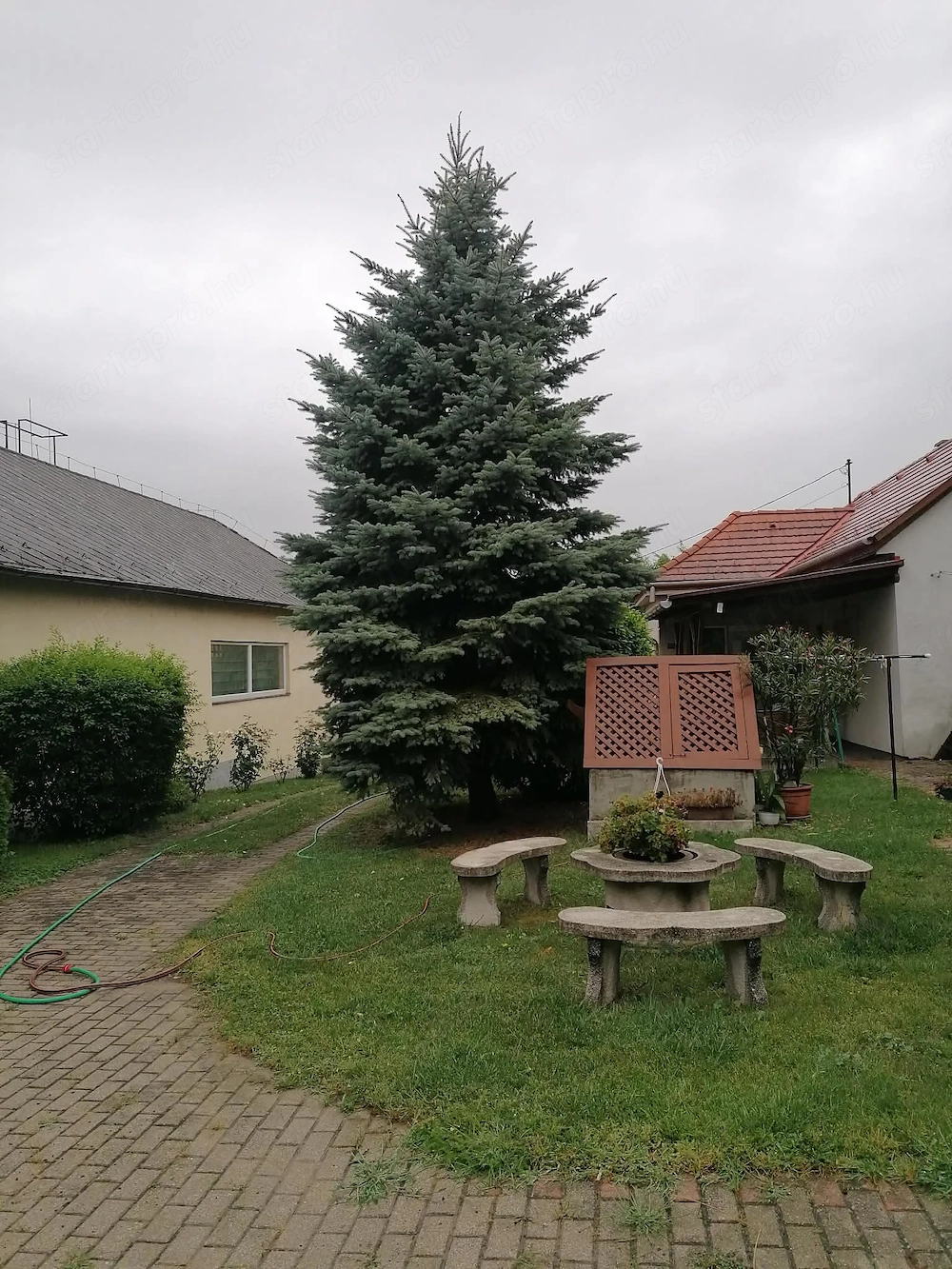 2 bed · 84m² · Családi ház