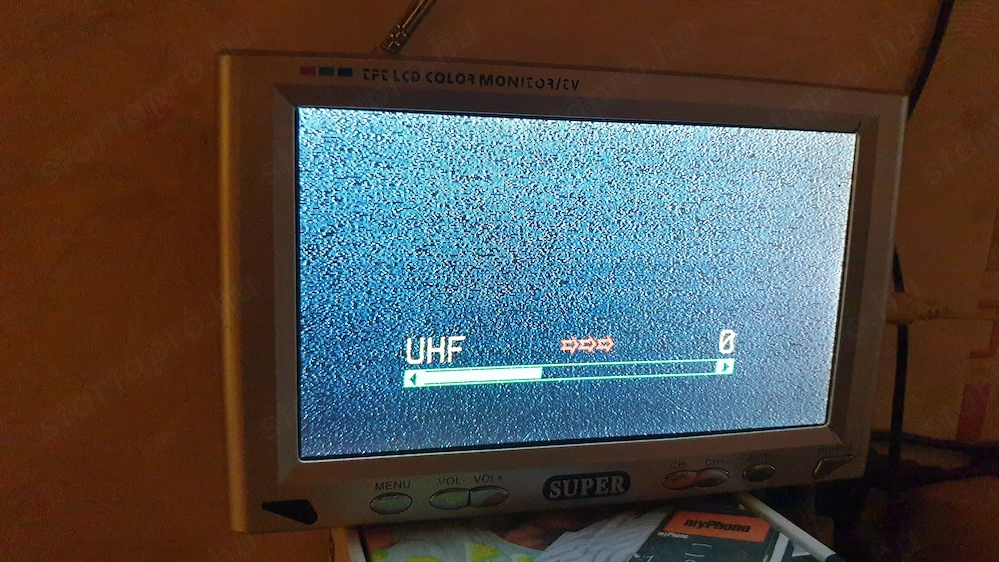 7" TFT LCD színes kistévé eladó, adapter nélkül