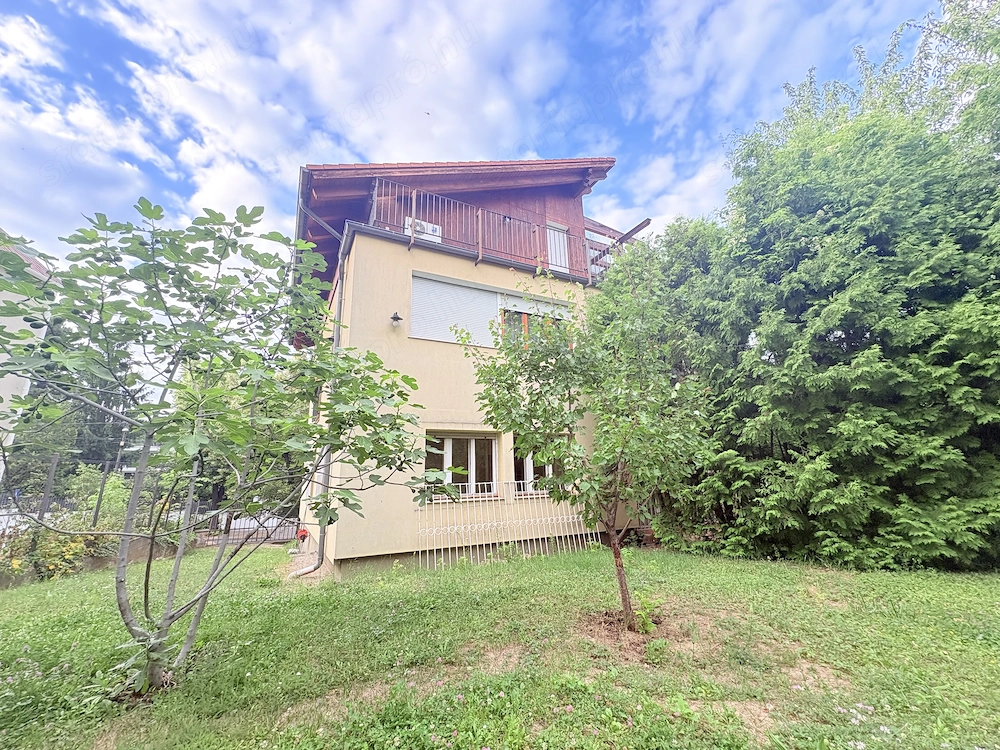 ELADÓ kertkapcsolatos lakás Zöldmálon