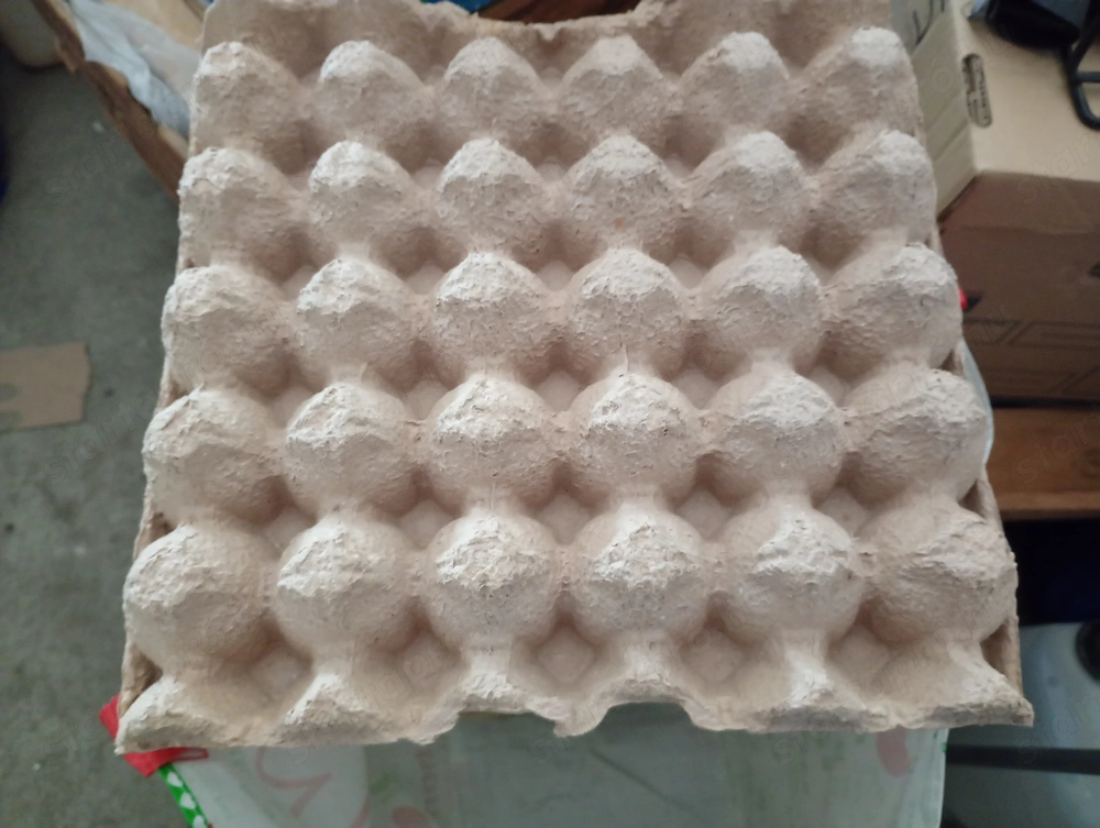 30 as tojástartó tojástálca  eladó  200db 10000ft óbuda Méret: 30x30x5cm személyesen óbudán lakcimem