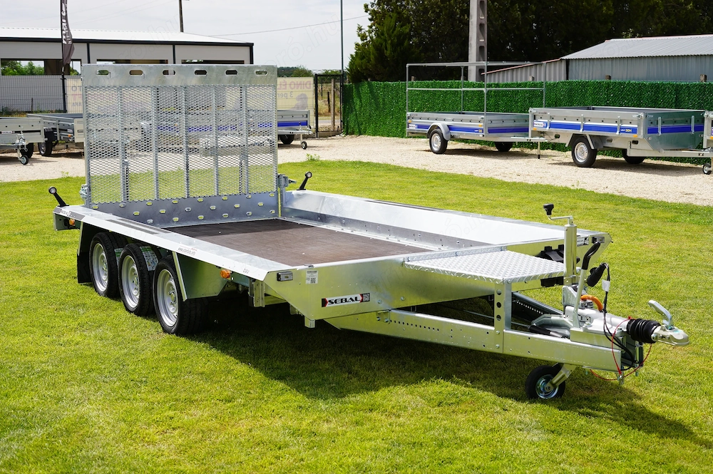 Új SEBAL - Bau 400 - 3 tengelyes (3500kg) gépszállító utánfutó 