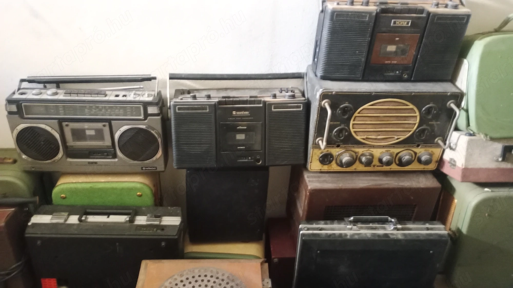 Eladó Retro Rádiók Lemezjátszók 