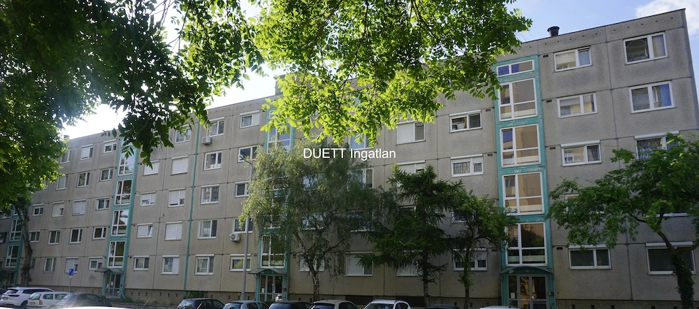 Győr-Adyvárosban földszinti 53 m2-es lakás eladó