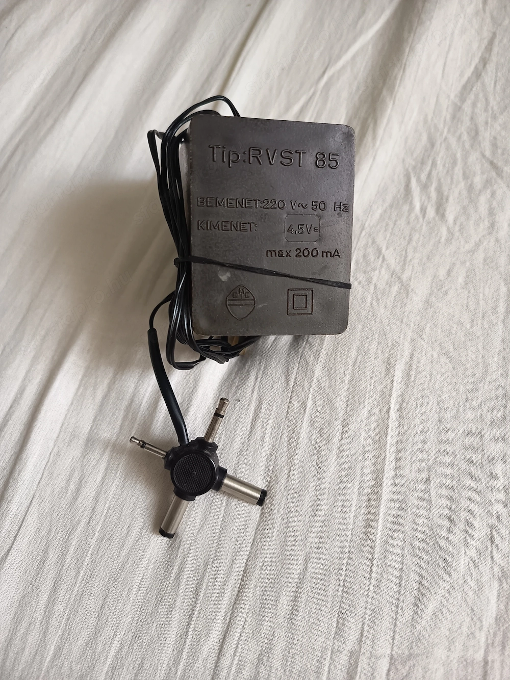  Tápegység AC DC adapter 220V 4,5V   200mA